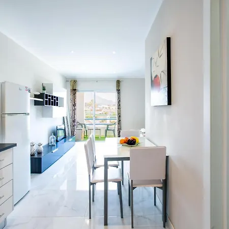 311 Paraiso Sur Estudio 아데제